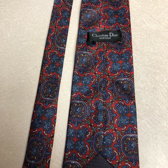 Men’s 100% silk authentic Christian Dior Necktie. - Picture 3 of 3
